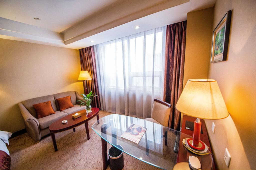 Jingzhou International Hotel شيجياتشوانج المظهر الخارجي الصورة