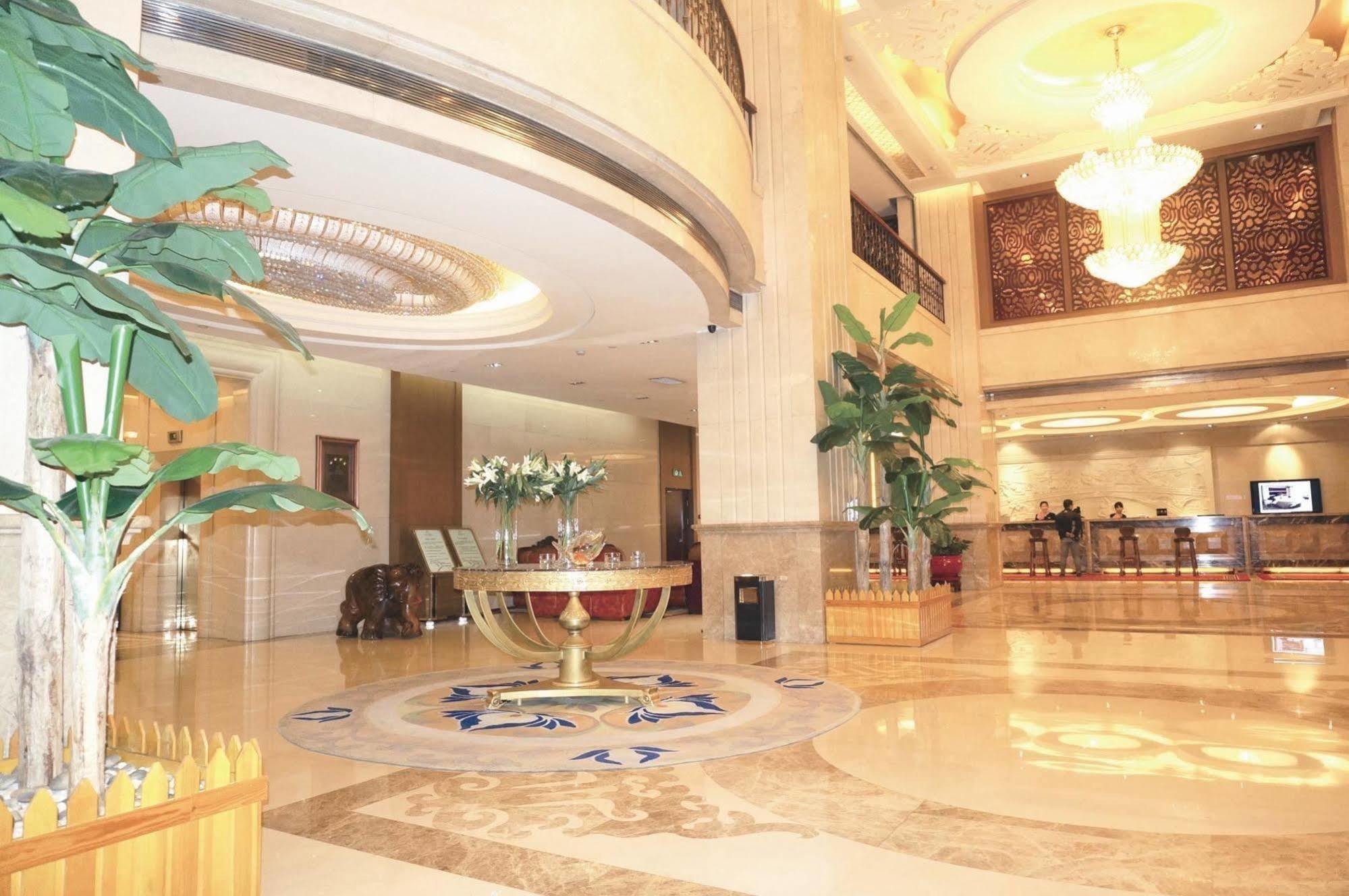Jingzhou International Hotel شيجياتشوانج المظهر الخارجي الصورة