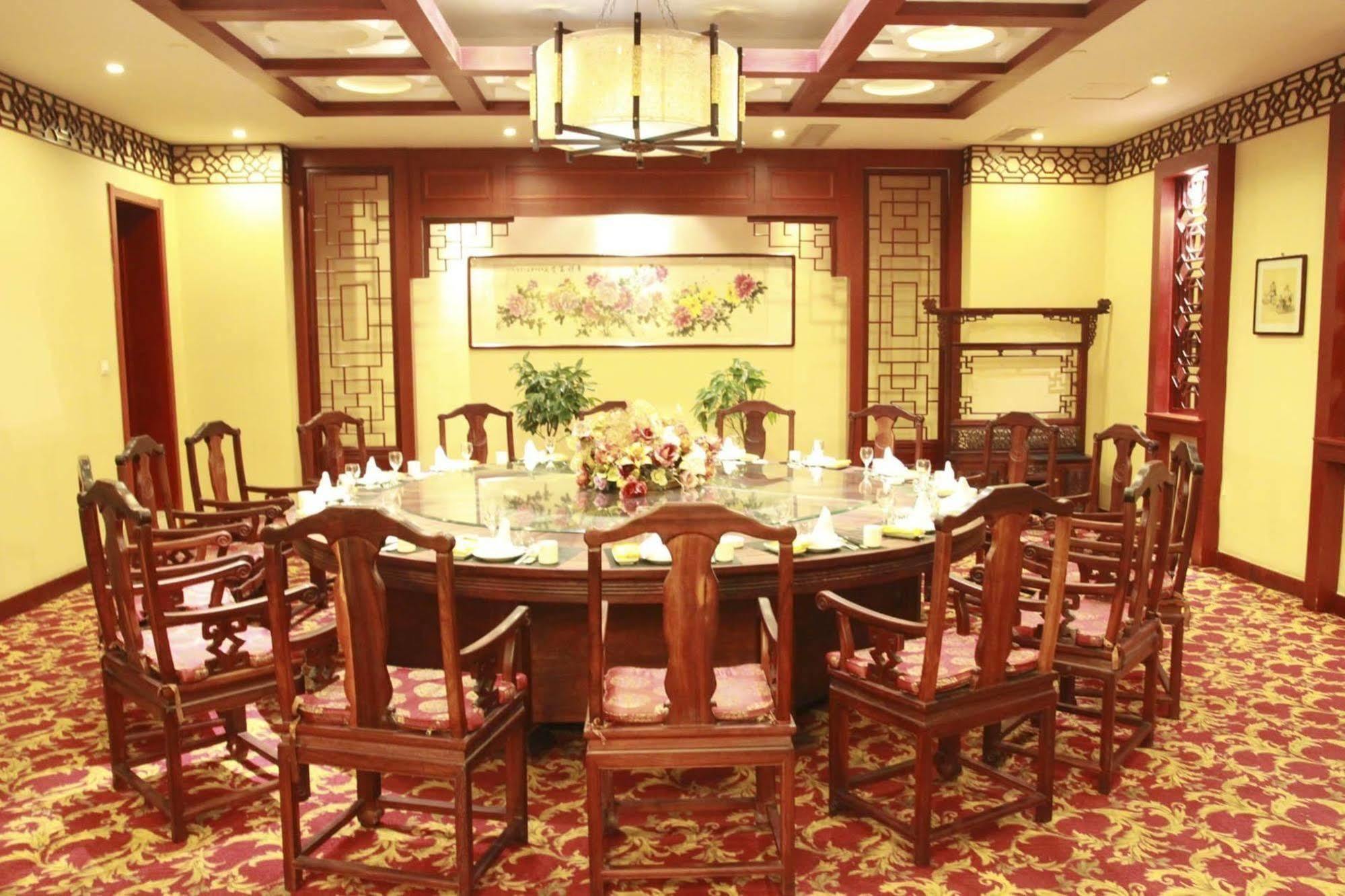 Jingzhou International Hotel شيجياتشوانج المظهر الخارجي الصورة