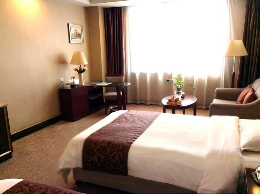 Jingzhou International Hotel شيجياتشوانج المظهر الخارجي الصورة